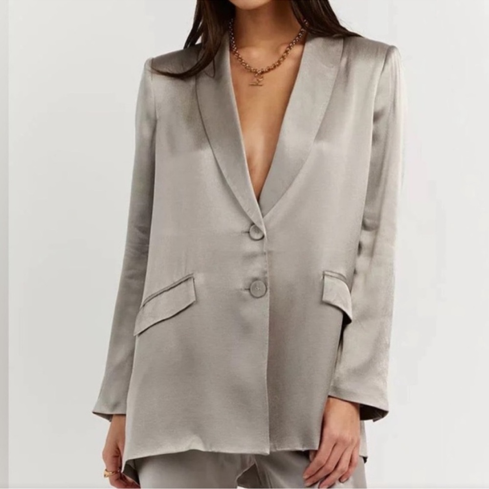 Dissh Kiah Pewter Satin Blazer – Size Small (US 6) - Picture 2 of 6